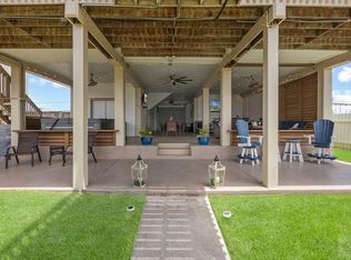 29 N Omega St, La Marque, TX 77568