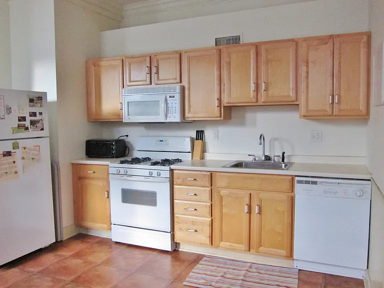1607 Sarah St #3 — Photo 10