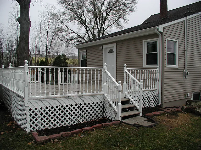 44179 Old Grand Riv W — Photo 2