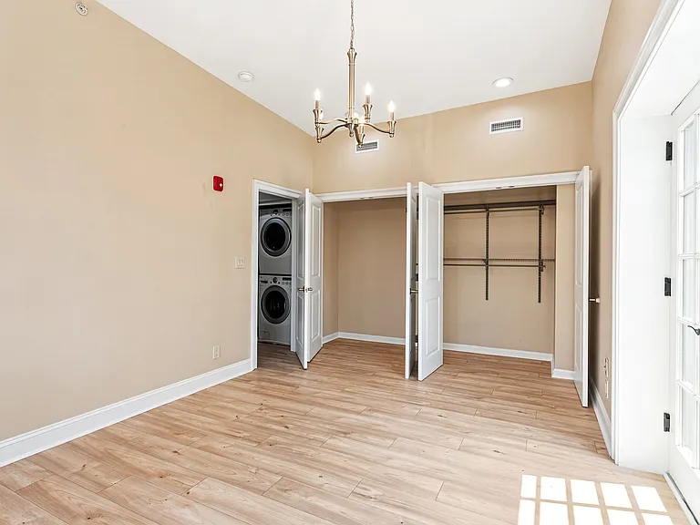 2355 E York St #A — Photo 20