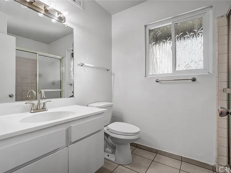 4526 Heil Ave — Photo 13