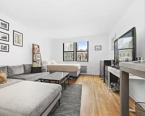 Rented by Compass | media 8