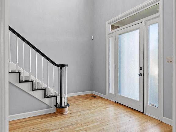 4th image of 2328 Laurelton Creek Ln