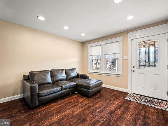 5th image of 1401 Grant Ave