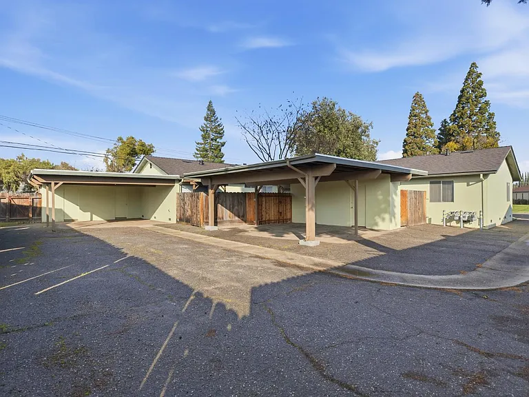 1800 Rockford Ave #1 — Photo 10