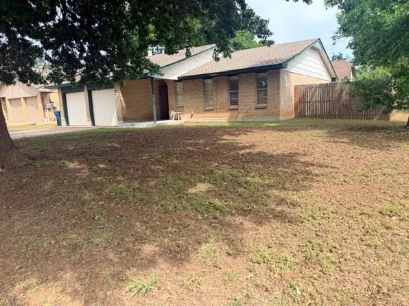 532 Holly Hill Rd, Edmond, OK 73003