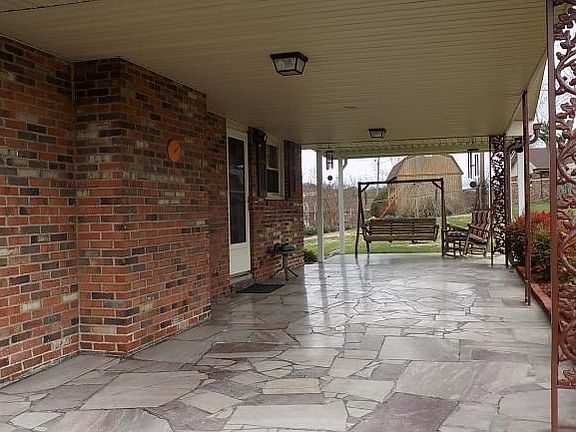 3rd image of 132 Rosefield Dr