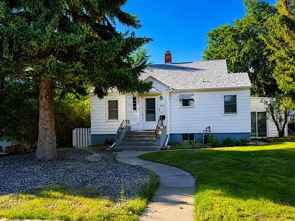 2nd image of 2517 3rd Ave N