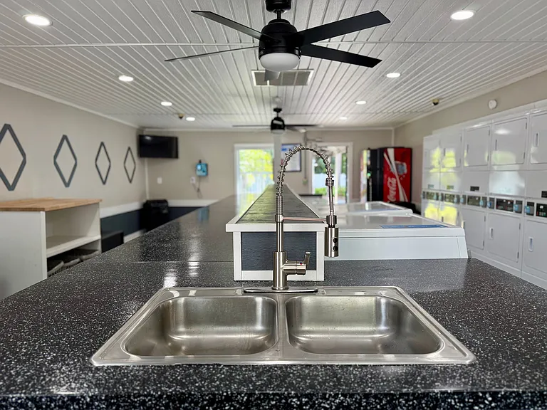 Laundry Facility Wash Room