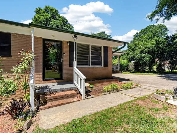 2644 Quiet Acres Rd, Lancaster, SC 29720
