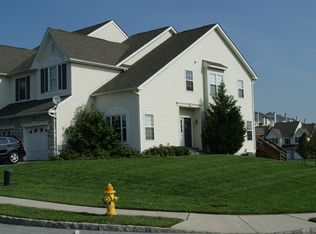 2 Adams Ln, Downingtown, PA 19335