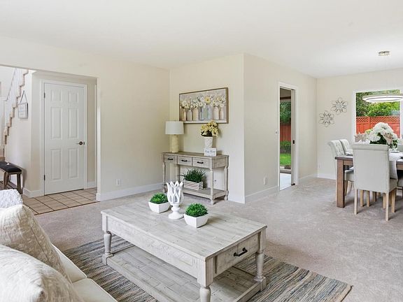 5th image of 15675 La Sierra Ct