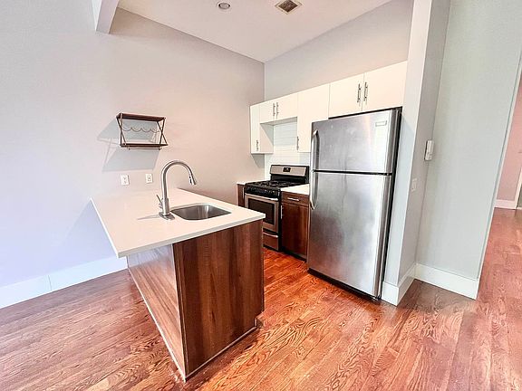 3rd image of 70 Kosciuszko St #2CC