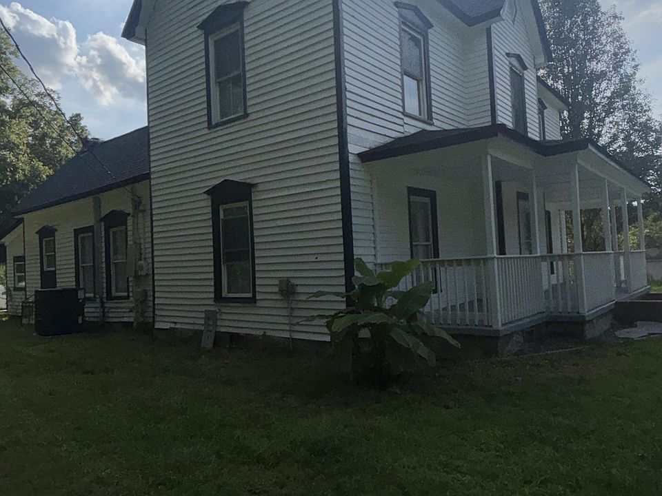 1st image of 2545 E Ridge Rd