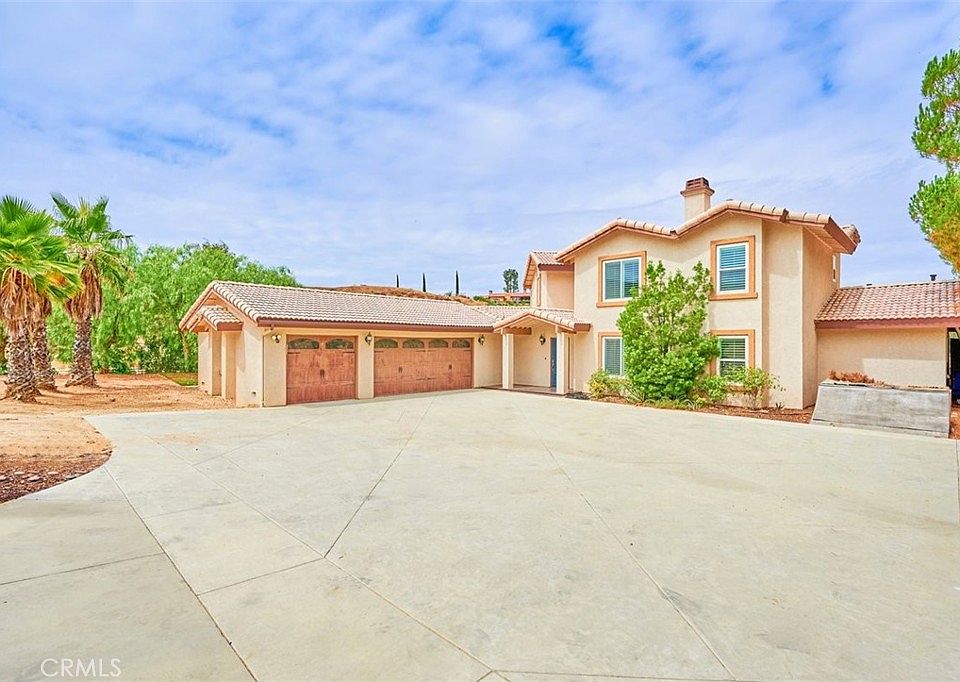 1st image of 39440 Calle Sacate