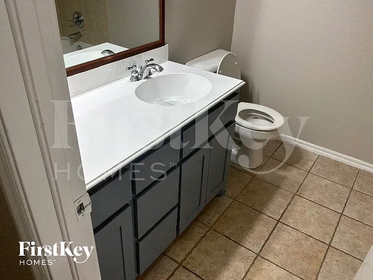 5108 NW 163rd St — Photo 9