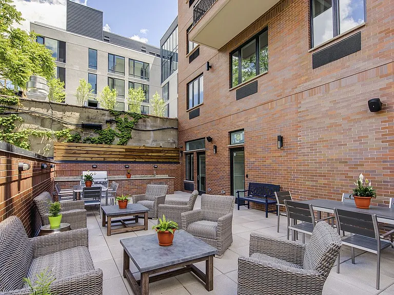 525 Myrtle Ave #204 — Photo 6