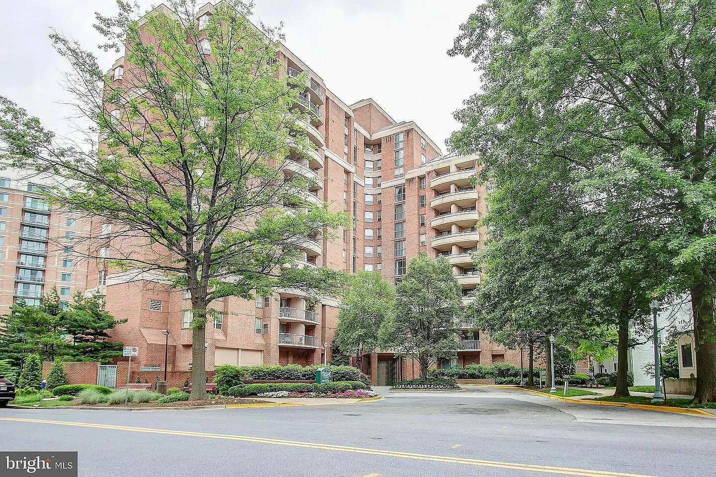 1 bed, 664 sqft, $2,350 — Photo 1