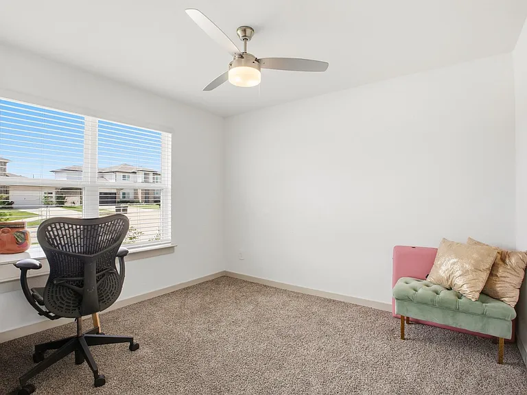 3411 Terrace Landing Ct — Photo 16