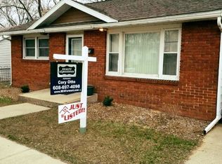 420 E Cook St, Portage, WI 53901