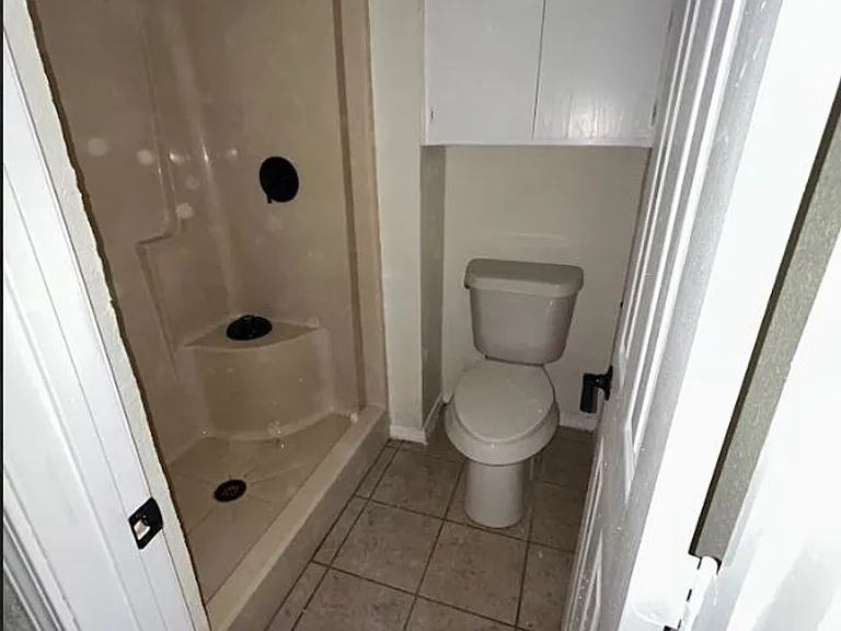 9803 Larkspur Ln — Photo 8