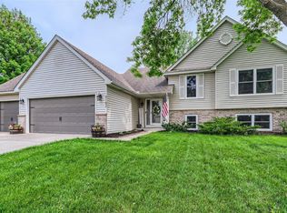 9182 Jergen Bay S, Cottage Grove, MN 55016