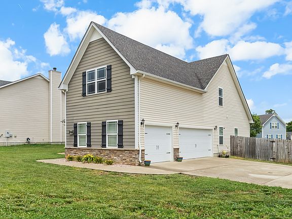 2nd image of 700 Evergreen Ct