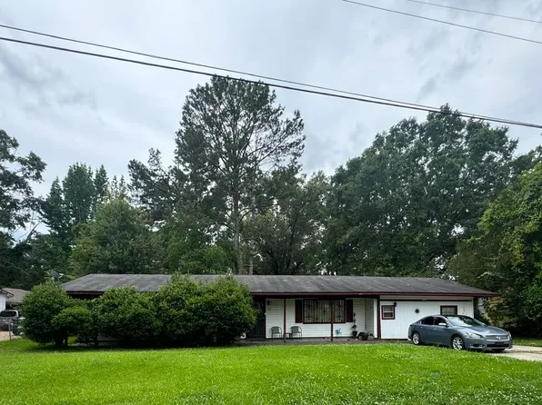 1131 Anna Lisa Ln, Jackson, MS 39204