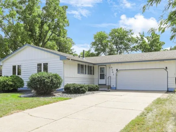 5001 W 98th St, Bloomington, MN 55437