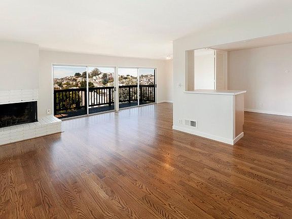 Open Floor Plan Living/Dining