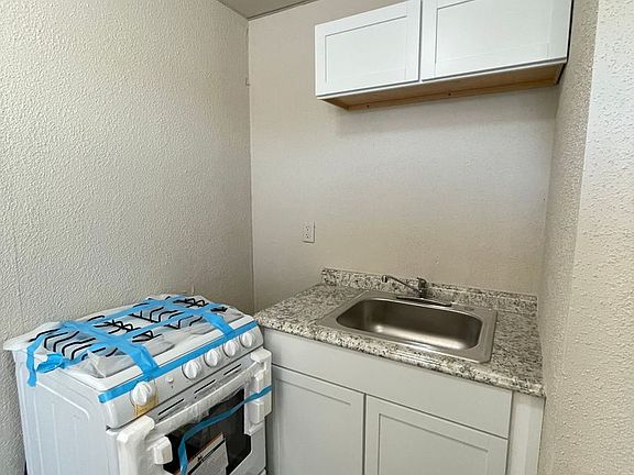 4th image of 1026 8th St #2