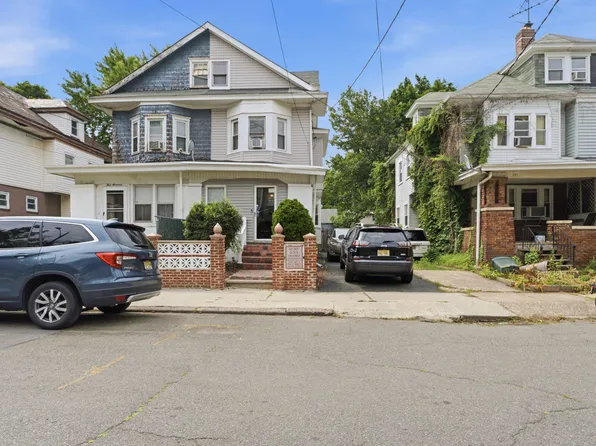 319 Gardner Ave, Trenton, NJ 08618