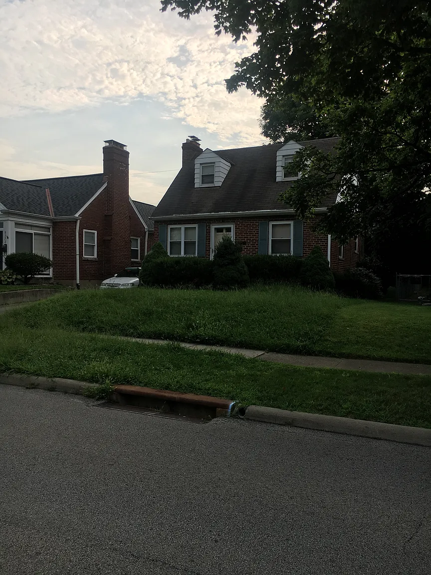 8368 Jadwin St photo 1