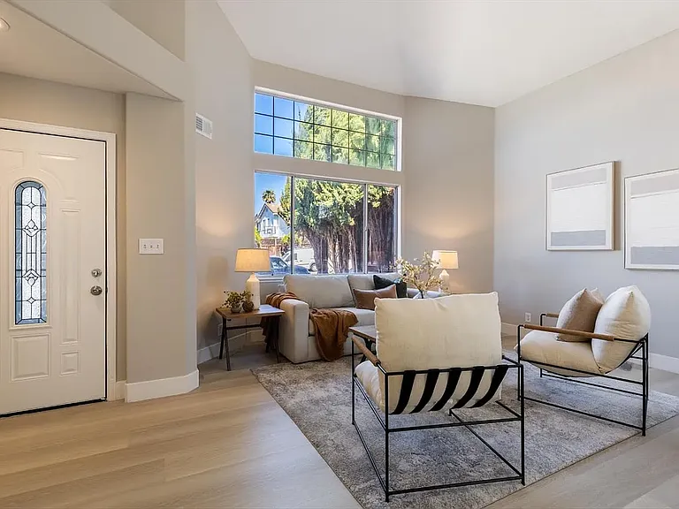 3292 Moreno Ave — Photo 8