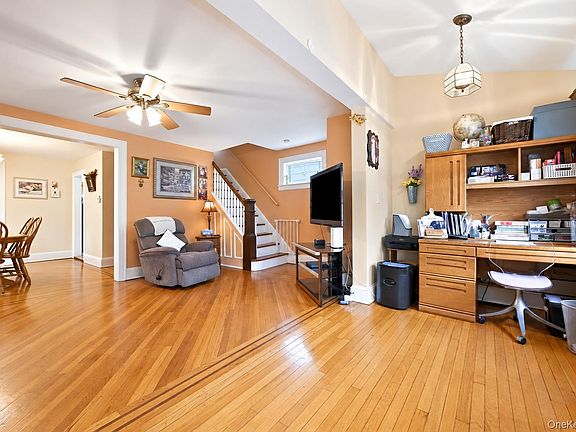 5th image of 56 Elmwood Street