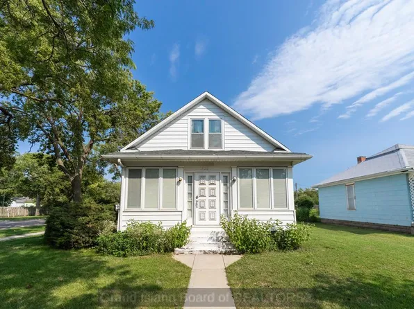 822 W 5th St, Grand Island, NE 68801