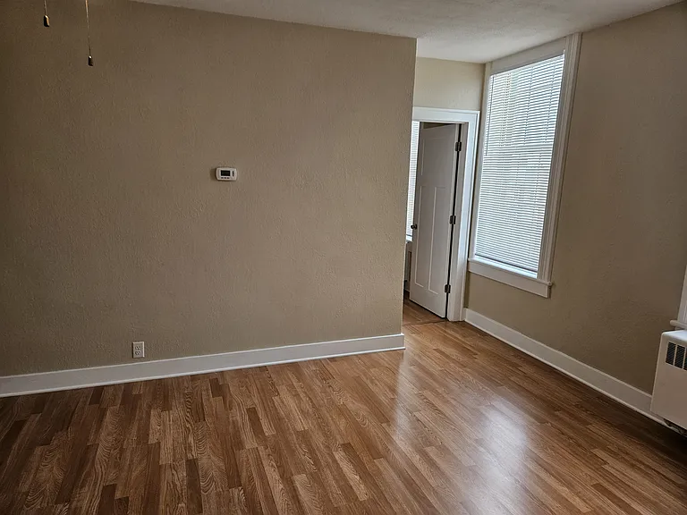 110 S Fond Du Lac Ave #5 — Photo 9