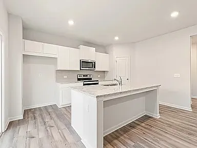 979 Prudence Dr — Photo 24