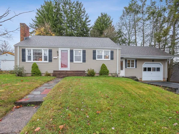 66 Greenlawn Avenue, Middletown, CT 06457