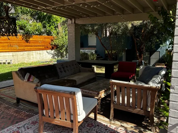 1532 N Benton Way, Los Angeles, CA 90026