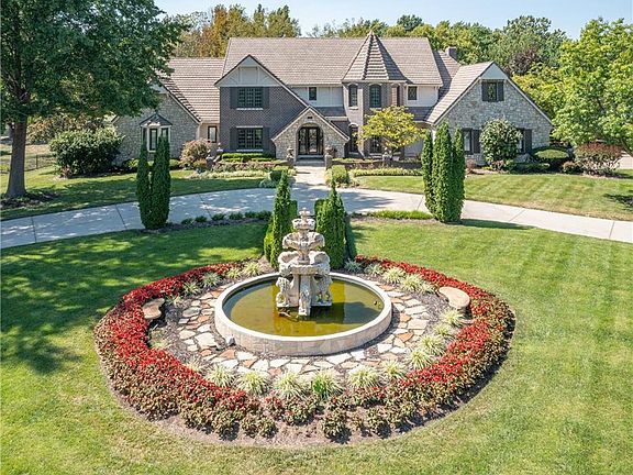 5th image of 4318 NW Lake Dr