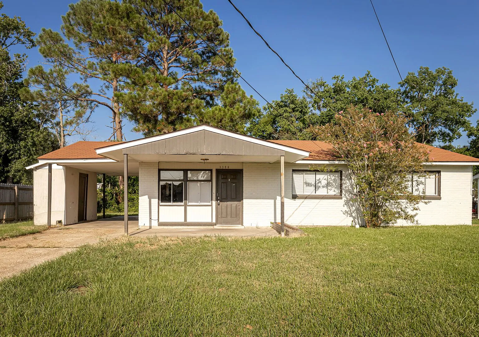 Cute 3 Bedroom Rental — Photo 3