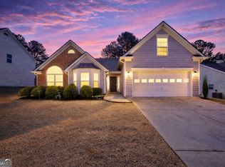 537 Vickers Ln, Locust Grove, GA 30248