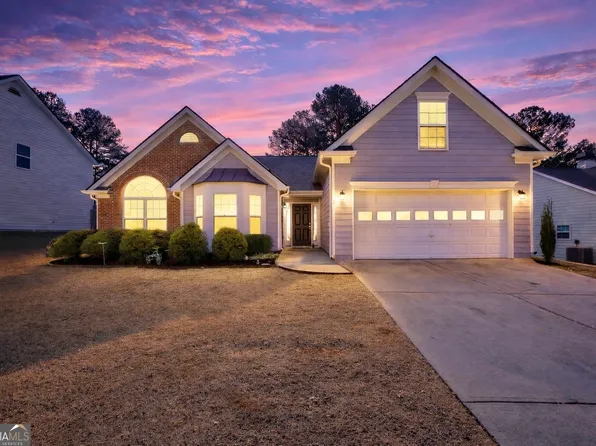 537 Vickers Ln, Locust Grove, GA 30248