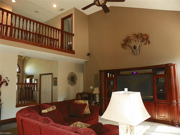 5th image of 29967 Greenview Pkwy