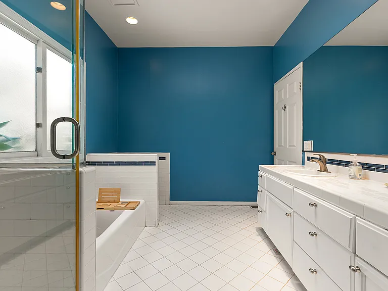 910 Nowita Pl — Photo 15
