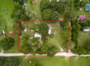 8520 Heather Dr, Zephyrhills, FL 33540
