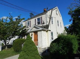 61 Burnsford Ave, Bridgeport, CT 06606