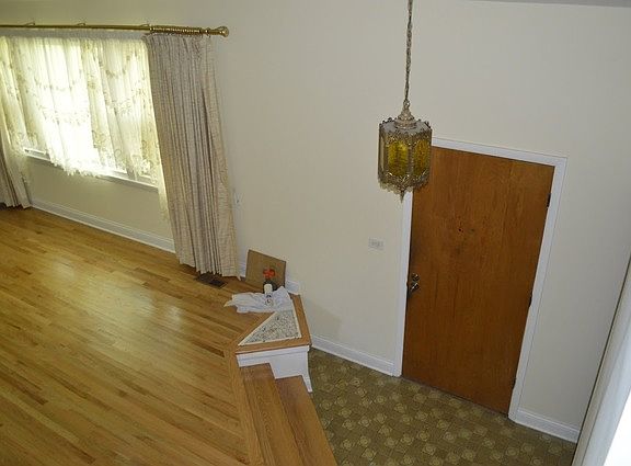 3rd image of 2 Catalpa Ct
