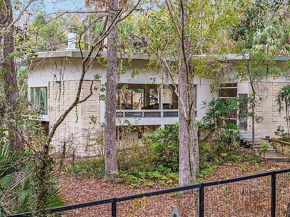 5th image of 2062 NW 11th Rd